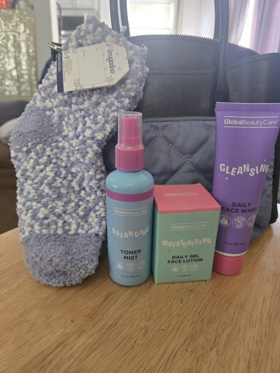 Global Beauty Care Other - Global Beauty Care Skincare Set